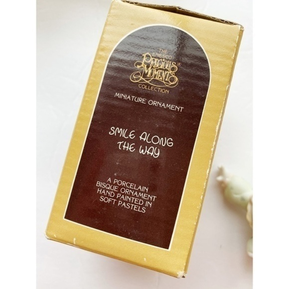 Vintage 1988 Precious Moments Smile Ornament - Picture 4 of 6